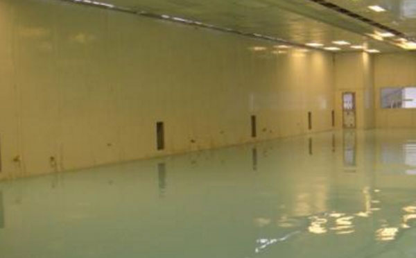 于田自流平环氧地坪中涂